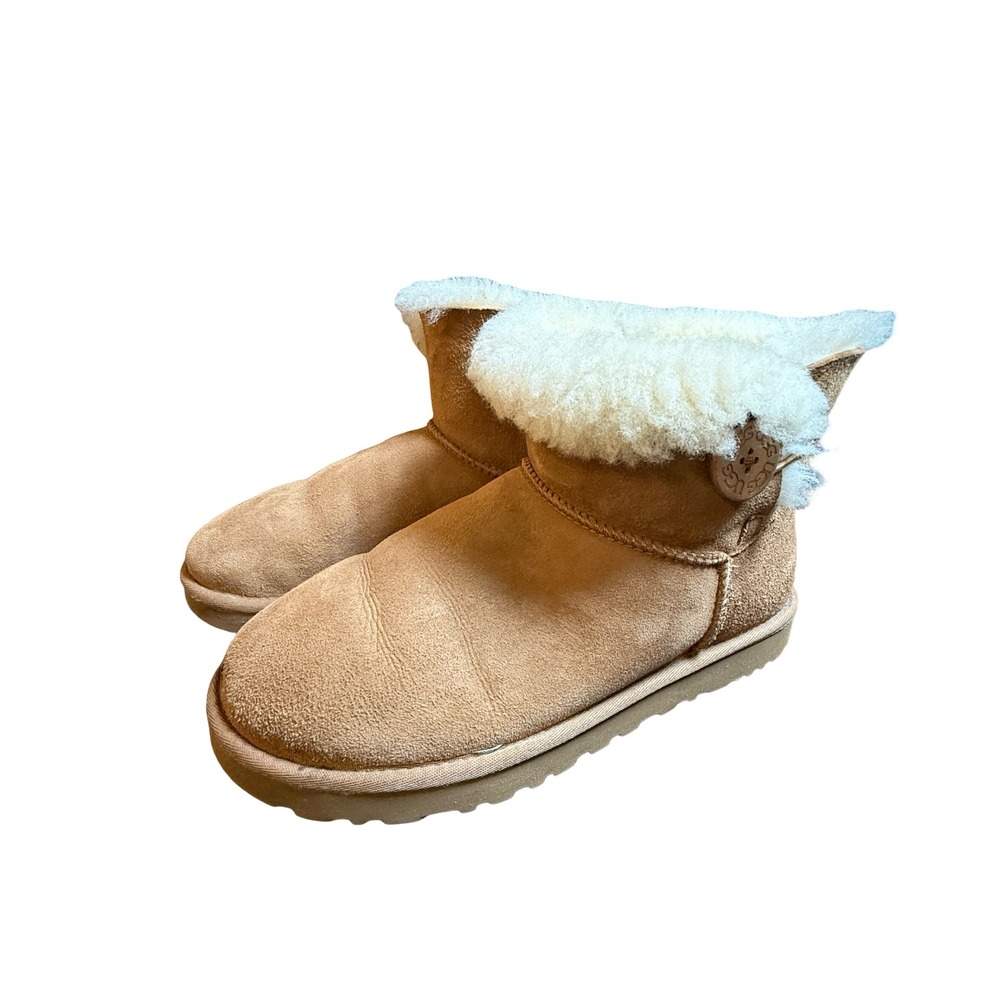 UGG Mini Bailey Button II Chestnut Suede Sheepskin Boots 1016422 Womens 9